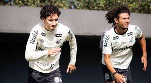 Santos faz treino físico no CT, e dupla volta a trabalhar no campo
