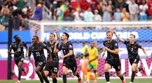 Com gol nos acréscimos, Canadá vence África do Sul e se classifica para as oitavas da Copa