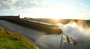 Vertedouro de Itaipu é aberto pela primeira vez em sete meses