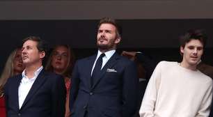 Beckham fatura milhões com pausas para hidratação na Copa