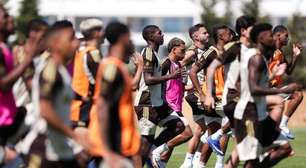 Flamengo treina em Portugal; Ortiz fica fora