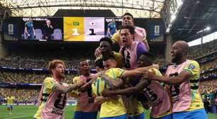Martinelli celebra gol decisivo pelo Brasil e se emociona: "A ficha não caiu"