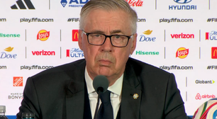 Ancelotti nega nervosismo e prega respeito após jornalista 'tirar' Costa do Marfim da Copa: 'Temos que esperar'