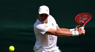 João Fonseca domina ex-top 10 em Wimbledon e estreia com vitória importante