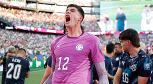 Antes de acabar com o penta da Alemanha e manter a hegemonia mundial do Brasil na Copa, goleiro do Paraguai vendeu as próprias chuteiras para sustentar a família