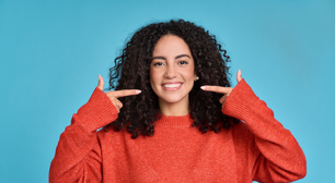 4 sinais de que os energéticos podem estar prejudicando seus dentes