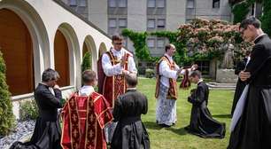 Tradicionalistas rechaçam apelo do Papa e mantêm ordenações
