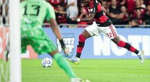Flamengo esfria negociação por Emerson Royal, alvo do Aston Villa (ING)