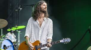 The Strokes: Julian Casablancas garante que Nick Valensi 'voltará em breve' à banda