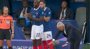 Técnico francês presta reverência a Mbappé após gols contra Suécia