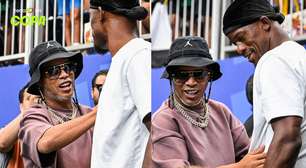 Jimmy Butler encontra o Ronaldinho Gaúcho em jogo do Brasil na Copa