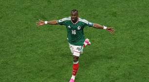 México domina Equador e garante vaga nas oitavas da Copa do Mundo