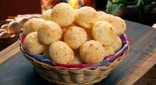 10 receitas práticas de pão de queijo para fazer e congelar