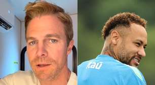 Stephen Amell, ator de 'Arrow', responde mensagem de Neymar com anos de atraso, e craque reage; veja