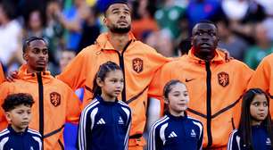 Jogadores da Holanda são alvo de ataques racistas após eliminação na Copa do Mundo
