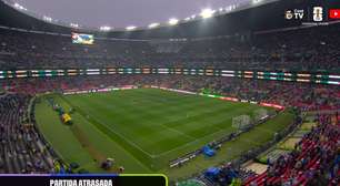 Duelo entre México e Equador pelo mata-mata começa com atraso