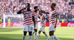 Com um a menos, Estados Unidos vence a Bósnia e avança na Copa