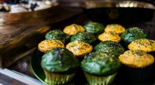 Receita fácil de muffin verde e amarelo para animar o jogo do Brasil
