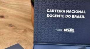 Professores podem emitir Carteira Nacional Docente e ter acesso a benefícios do MEC