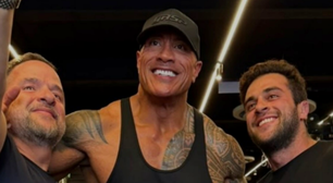 Dwayne Johnson, o 'The Rock', visita academia no Humaitá em passagem pelo Rio de Janeiro