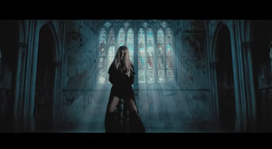 Kamelot lança parceria com Ignacia Fernández, vocalista de Death Metal que venceu o Miss Mundo Chile