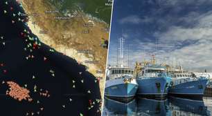 Áreas de pesca da China já não são suficientes: centenas de embarcações estão saqueando a costa peruana
