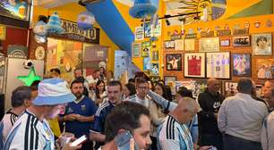 Dono de bar argentino em São Paulo rebate críticas: 'O futebol é para se divertir'