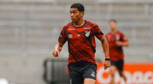 A saída de Julimar pode mudar o ataque do Athletico-PR; entenda