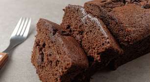 Bolo de chocolate sem glúten molhadinho: fácil de fazer e impossível de resistir