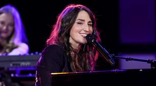 Sara Bareilles relembra turnê com o Maroon 5: 'Vi cocaína pela primeira vez'