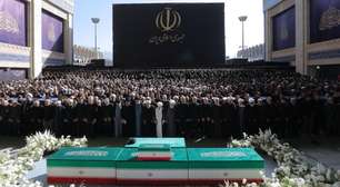 Líderes do Irã participam de oração em homenagem a Ali Khamenei, sem a presença do novo guia supremo