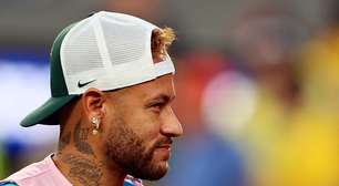 Neymar sinaliza despedida da Seleção: 'Agora acabou. Comecei aqui e fechei aqui'