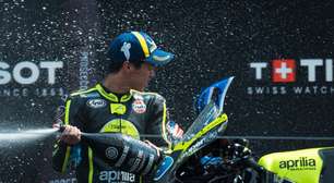 Há quase 60 anos, uma garrafa de champanhe explodiu no pódio; desde então, todos no MotoGP tentam replicar esse acidente