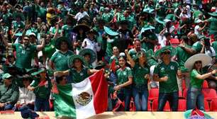 À lá Libertadores, mexicanos soltam fogos na madrugada em hotel da Inglaterra