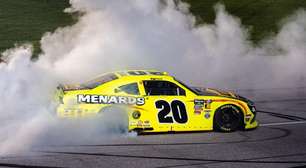 NASCAR O'Reilly: Brandon Jones supera Chase Elliott e vence em Chicagoland