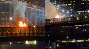 Incêndio atinge Ponte do Brooklyn durante queima de fogos de 4 de julho em Nova York