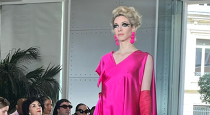 Alta-costura: Imane Ayissi desfila na semana de moda de Paris com apresentação vibrante e homenagem aos mestres