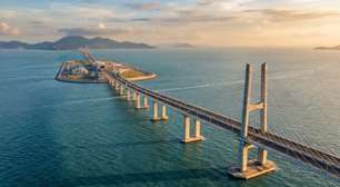 Com 55 km sobre o mar, a ponte que liga Hong Kong, Zhuhai e Macau usa túneis submarinos e ilhas artificiais para encurtar uma viagem que antes levava horas