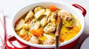 Veja 9 receitas de ensopados para aquecer o corpo no inverno