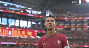 Cristiano Ronaldo deixa o campo chorando após eliminação de Portugal em sua despedida da Copa