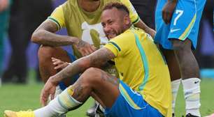 Pai de Neymar pede para atacante não se aposentar: 'jogue futebol'