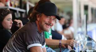 Eddie Vedder bebe cerveja belga até babar em jogo da Copa do Mundo; veja vídeo