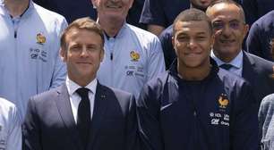 Presidente da França sai em defesa de Mbappé