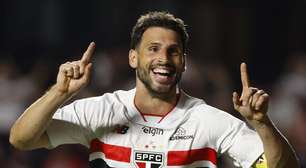 São Paulo reduz valores de proposta e negociação com Calleri esfria