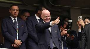 Infantino sai em defesa de Mbappé após ataques racistas