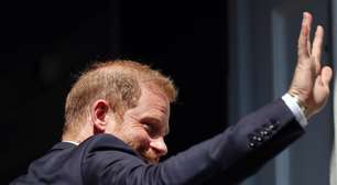 Harry e Elton John perdem processo contra tabloide britânico Daily Mail