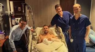 Vídeo: Henderson passa por cirurgia após fraturar o braço em comemoração