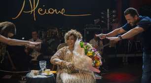 Alcione sofre queda durante show; saiba o seu estado de saúde