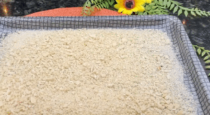 Farinha Panko caseira, para você empanar os seus salgados ou carnes e deixar tudo super crocante