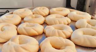 Rosquinhas de Maizena que ficam tão macias que derretem na boca, para acompanhar um café passado na hora